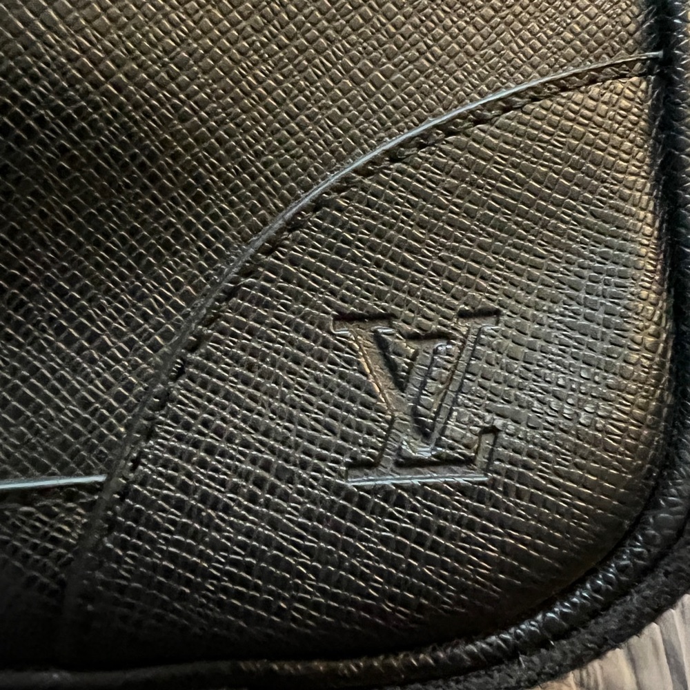 Louis Vuitton Black Taiga Leather Odessa Computer Bag